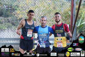 3 Corredores posando en Carrera Chirripó 2019