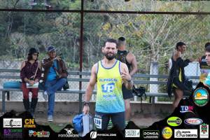 Corredor posando en Carrera Chirripo 2019